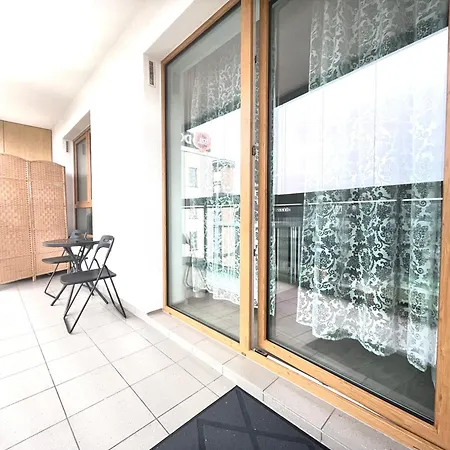 Superior Komputerowa, 4 Rooms, 3 Bedrooms, Airport-city Train, Metro! 24h Reception! *