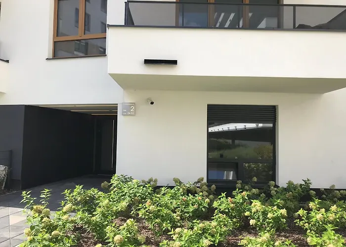 Superior Komputerowa, 4 Rooms, 3 Bedrooms, Airport-city Train, Metro! 24h Reception! Lejlighed *