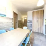 アパート Superior Komputerowa, 4 Rooms, 3 Bedrooms, Airport-city Train, Metro! 24h Reception! ワルシャワ