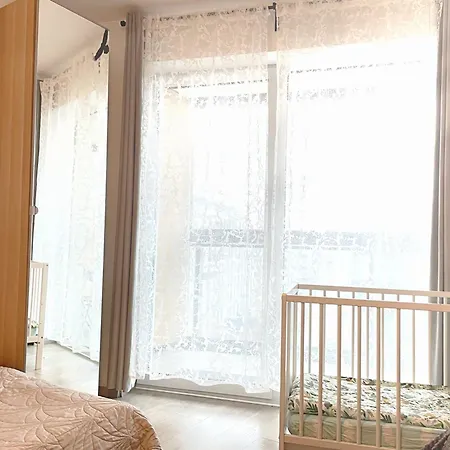 Superior Komputerowa, 4 Rooms, 3 Bedrooms, Airport-city Train, Metro! 24h Reception!