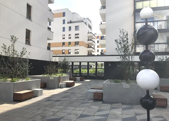 Superior Komputerowa, 4 Rooms, 3 Bedrooms, Airport-city Train, Metro! 24h Reception! Apartment *