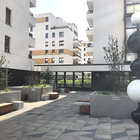 Superior Komputerowa, 4 Rooms, 3 Bedrooms, Airport-city Train, Metro! 24h Reception! Apartment *